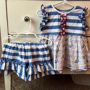 Three Sisters top and ruffle shorts